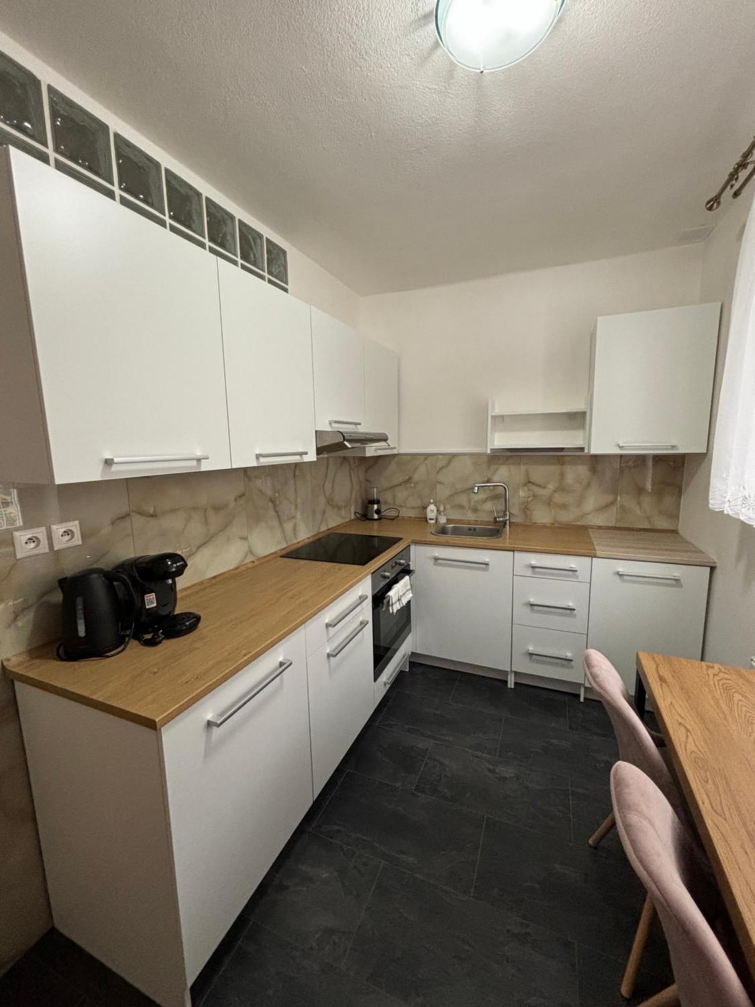 City Heart Luxury Apartment Nové Zámky エクステリア 写真